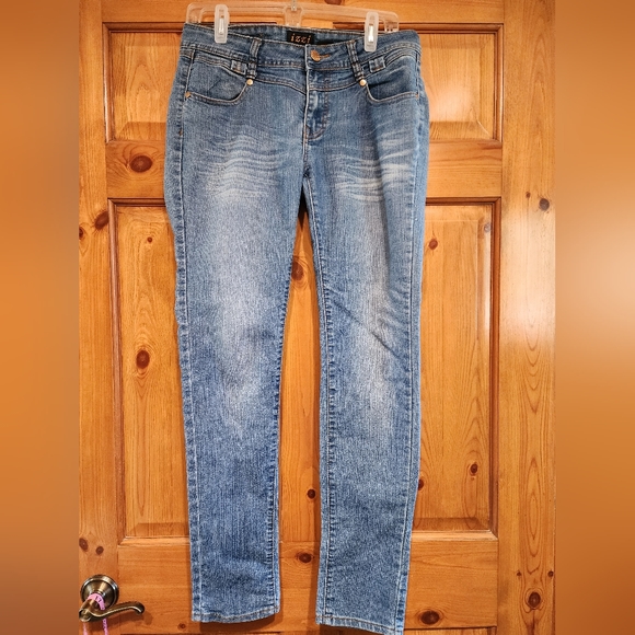 Izzi Embroidered Heart Jeans, Size 11 - Picture 3 of 10